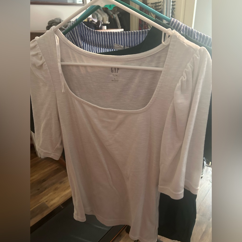 Gap short sleeve blouses